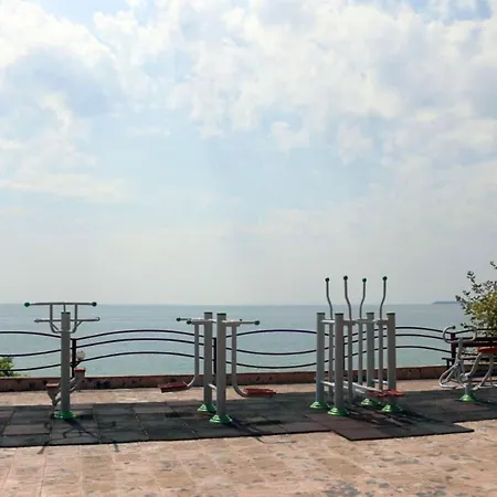Daire Panorama Fort Beach, Семеен Апартамент С Балкон Deluxe Sveti Vlas